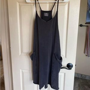 Mama L EUC Free People Short Romper Retails for $70 50FF shipped 😻🐶🚭